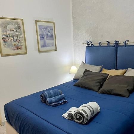 Vomero House With Free Parking 410 Cm Napoli Ngoại thất bức ảnh