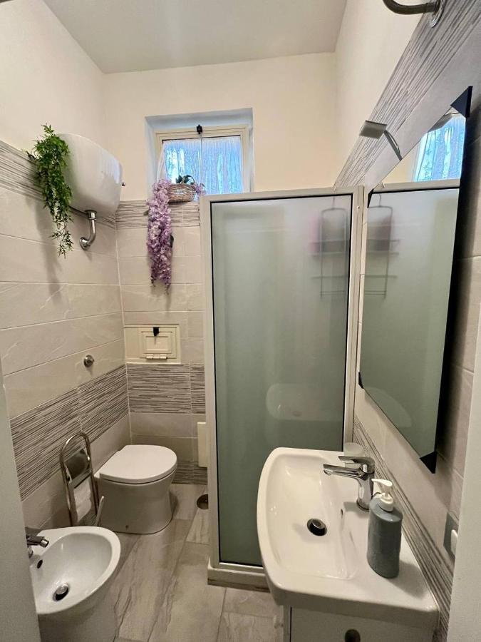 Vomero House With Free Parking 410 Cm Napoli Ngoại thất bức ảnh