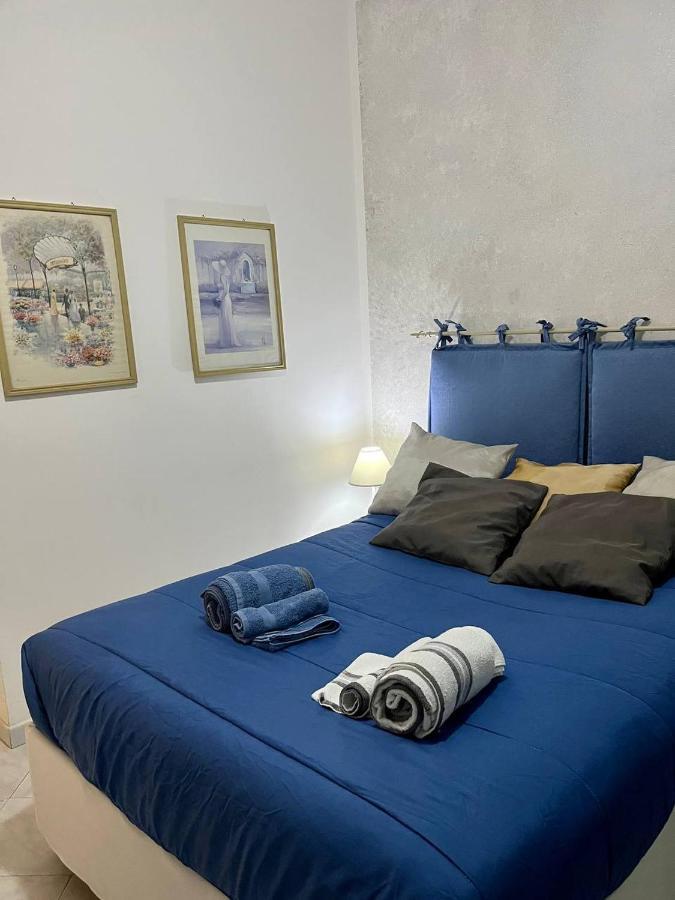 Vomero House With Free Parking 410 Cm Napoli Ngoại thất bức ảnh